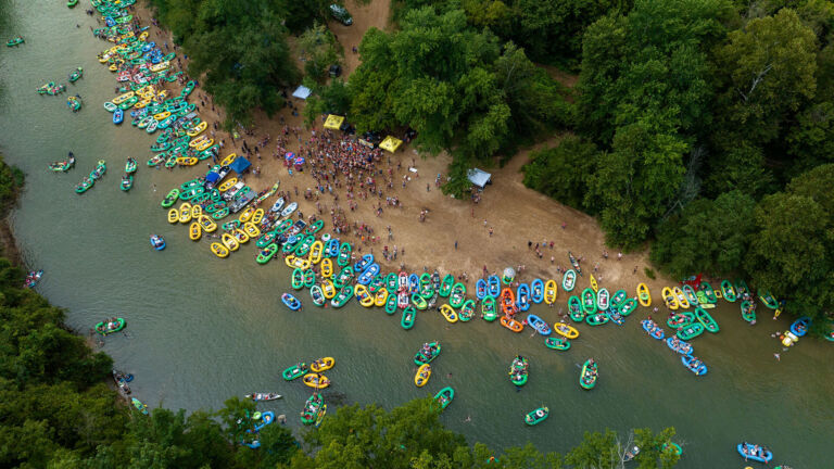River bull float 2019